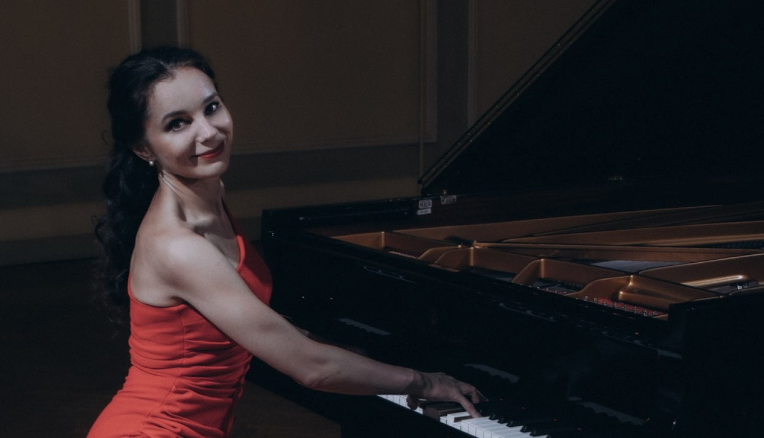 Latviešu pianiste, mākslas zinātņu doktore un Jāzepa Vītola Latvijas Mūzikas akadēmijas Zinātniskā un Radošā darba prorektore Diāna Zandberga