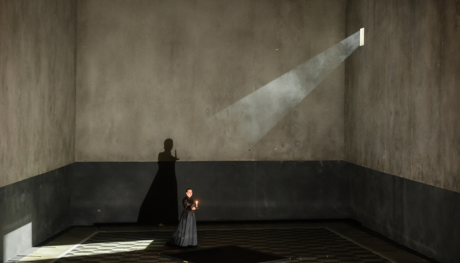 Operdziedātāja uz skatuves