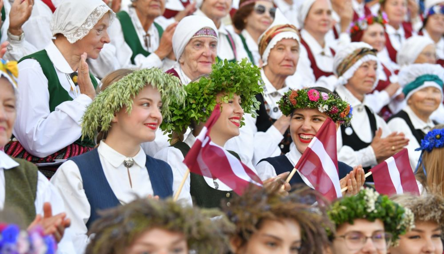 Dziesmu un Deju svētku dalībnieki, foto: LNKC arhīvs.