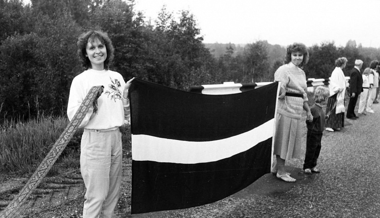 Tiks atklāta “Baltijas ceļam” veltīta lielformāta fotoizstāde