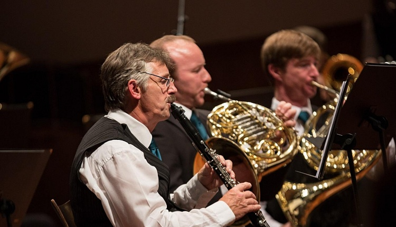 Ceturtā diena: dziesminieku koncerts, garīgās mūzikas koncerti un pūtēju orķestri Rīgas baznīcās