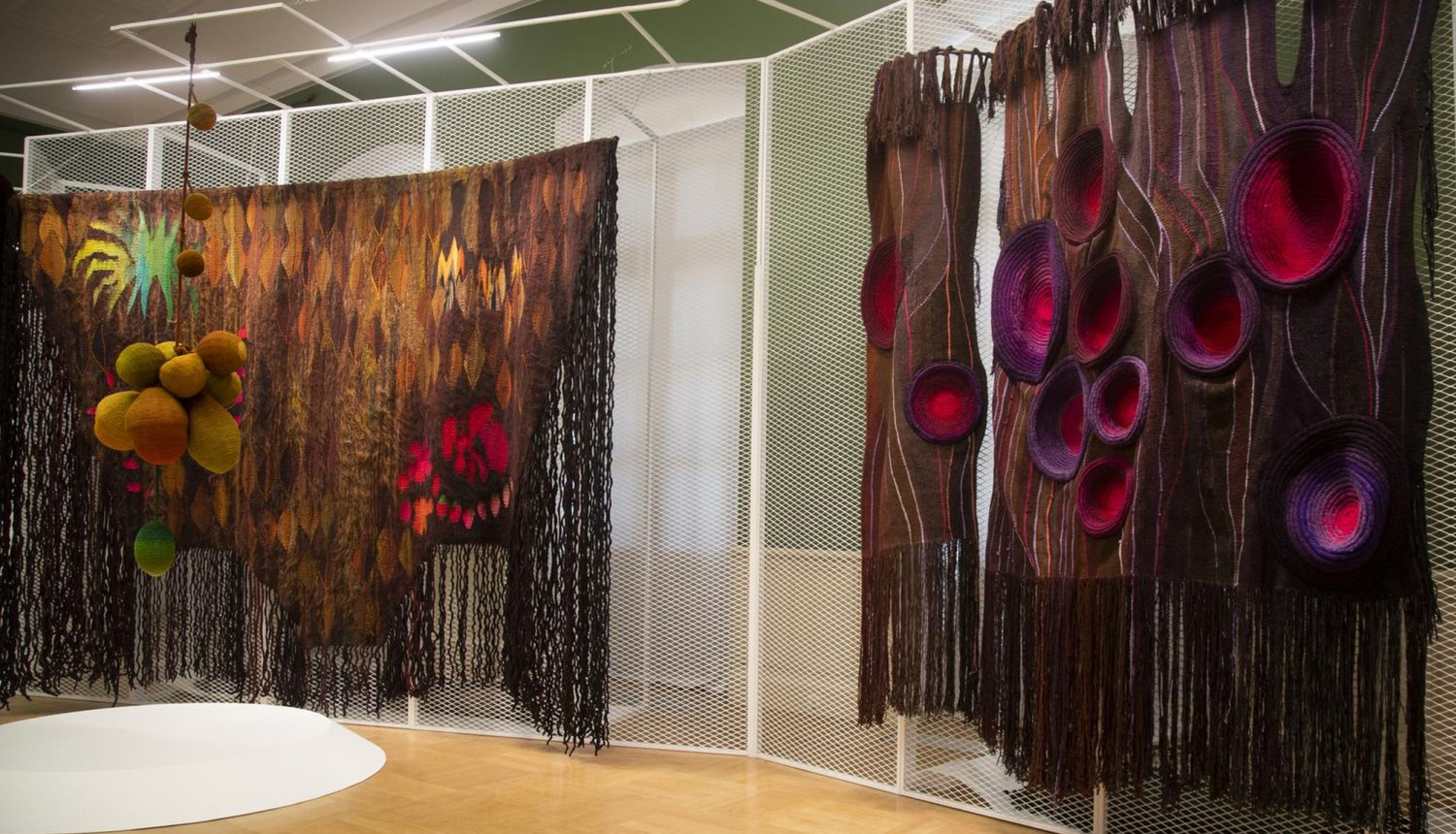 Edītes Pauls-Vīgneres personālizstāde “Skatiena evolūcija” muzejrezervātā “Caricino” Maskavā. 2021. Publicitātes foto