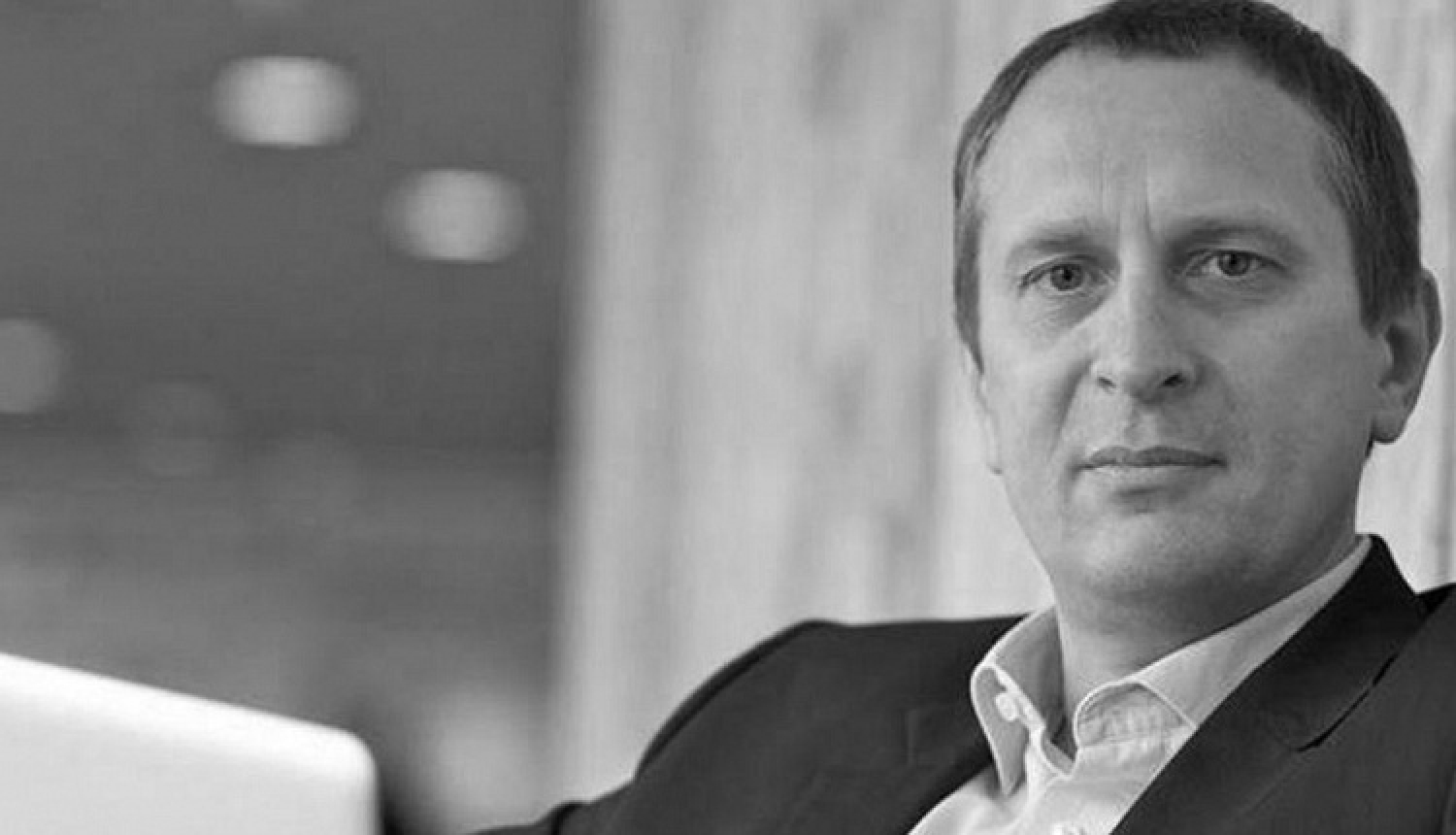 Mūžībā devies LU Sociālo zinātņu fakultātes komunikācijas zinātņu lektors Rolands Tjarve