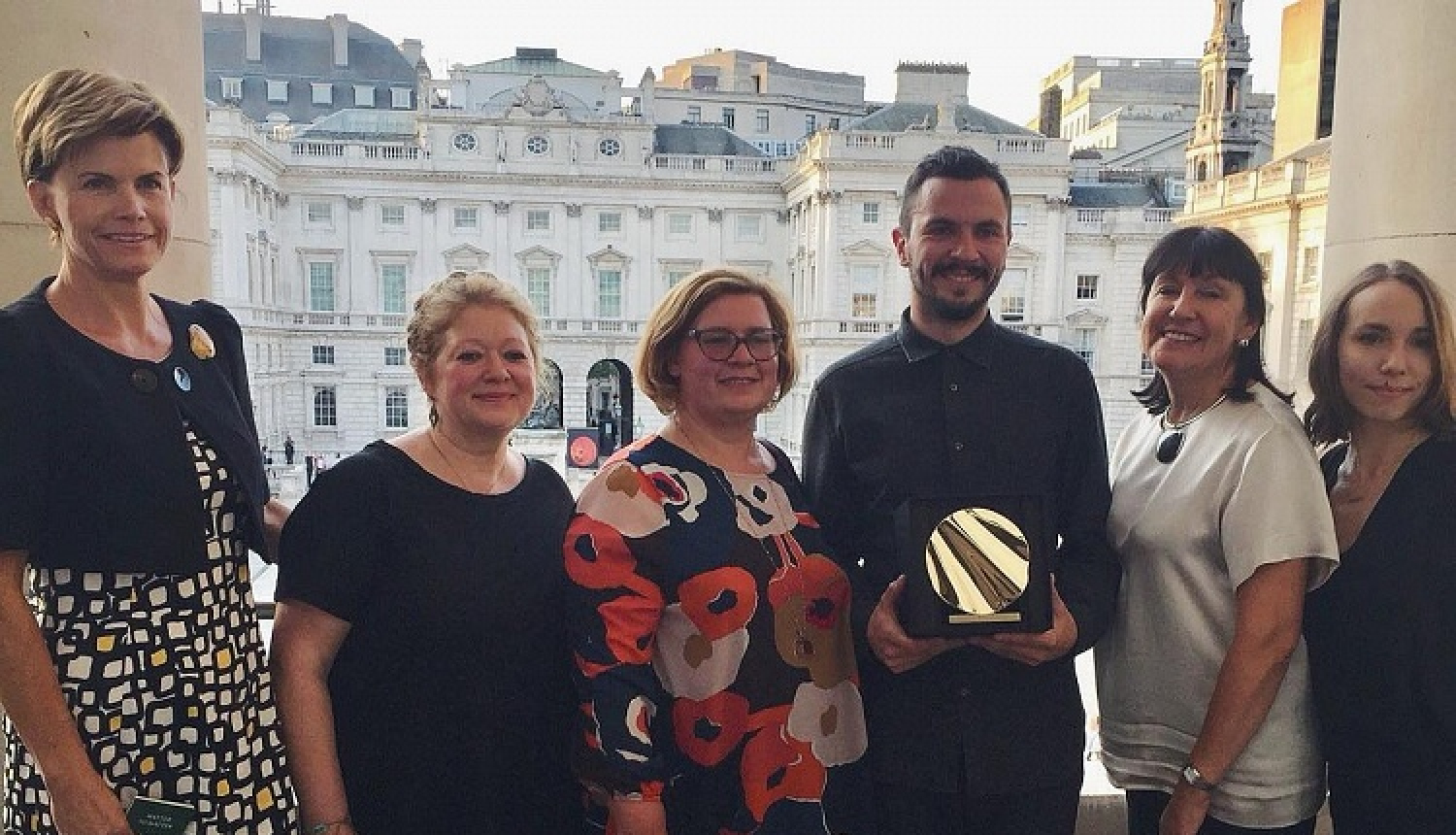 Latvija iegūst galveno balvu Londonas dizaina biennālē