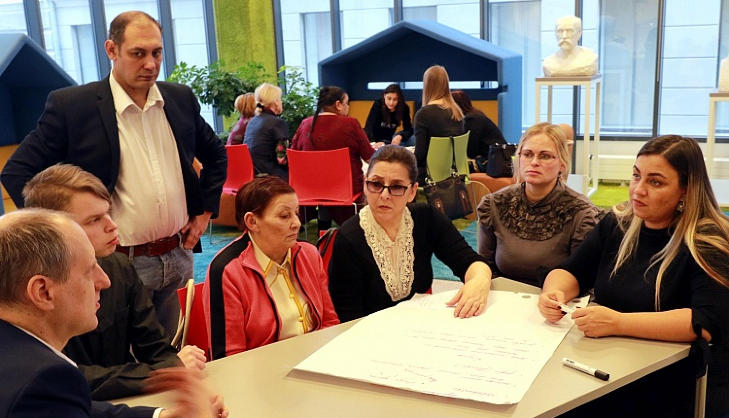 KM īstenota projekta ietvaros sekmē romu nodarbinātību