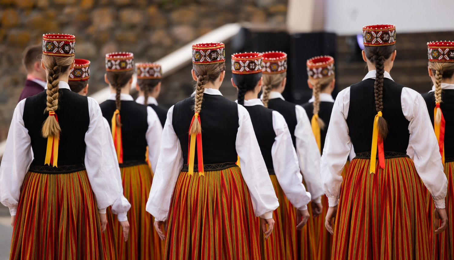 Tautas deju kolektīvs