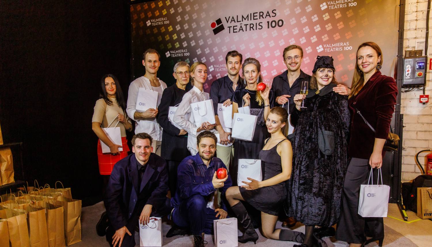 Valmieras teātra aizvadītās sezonas labākie mākslinieki, foto: Matīss Markovskis