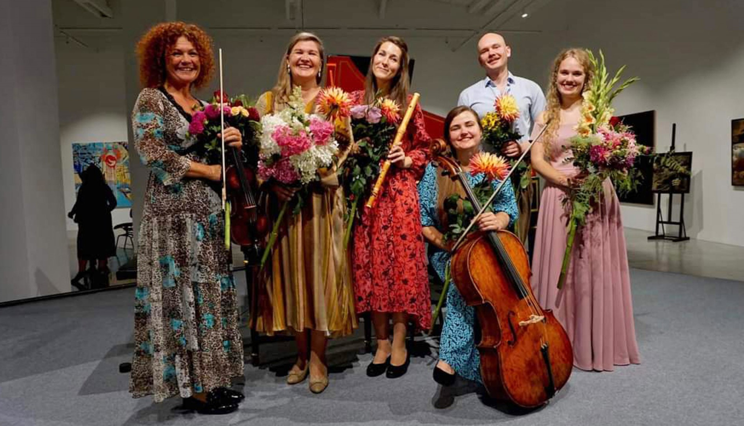 Vadošā Latvijas klavesīniste Ieva Saliete, daudzpusīgā vijolniece Agnese Kanniņa, traversflautiste Vita Rozēna-Gaļicka un čelliste Māra Botmane, tenors Ansis Bētiņš, un soprāns Dārta Liepiņa.