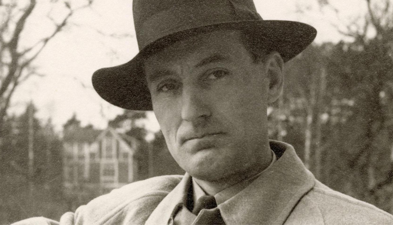 Haralda Biezā fotoportrets (bez datējuma) no LNB Reto grāmatu un rokrakstu krājuma