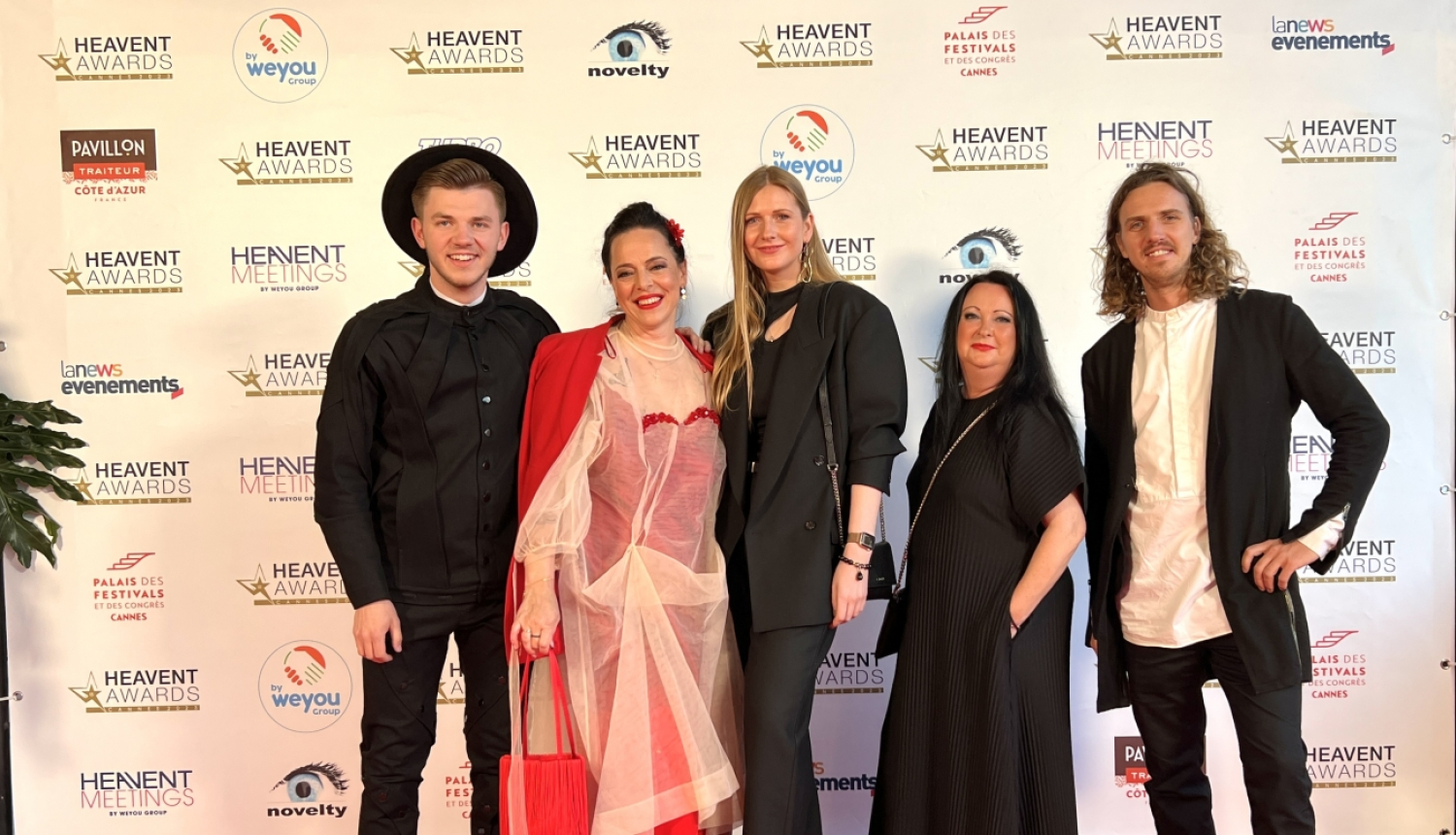 Balvas saņemšanas ceremonija