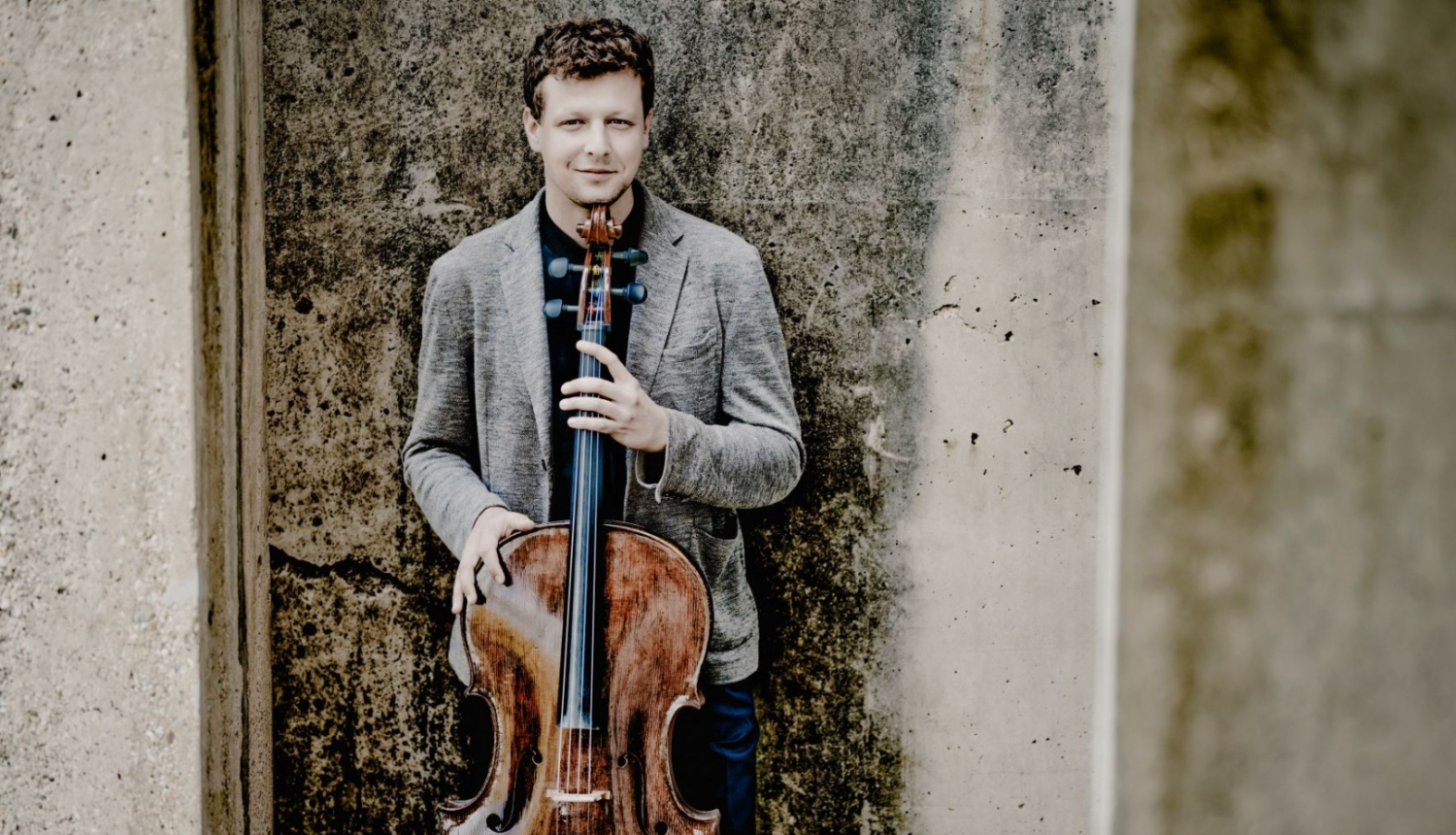 Ungāru čellists Ištvans Vardai (István Várdai), foto: Marco Borggreve