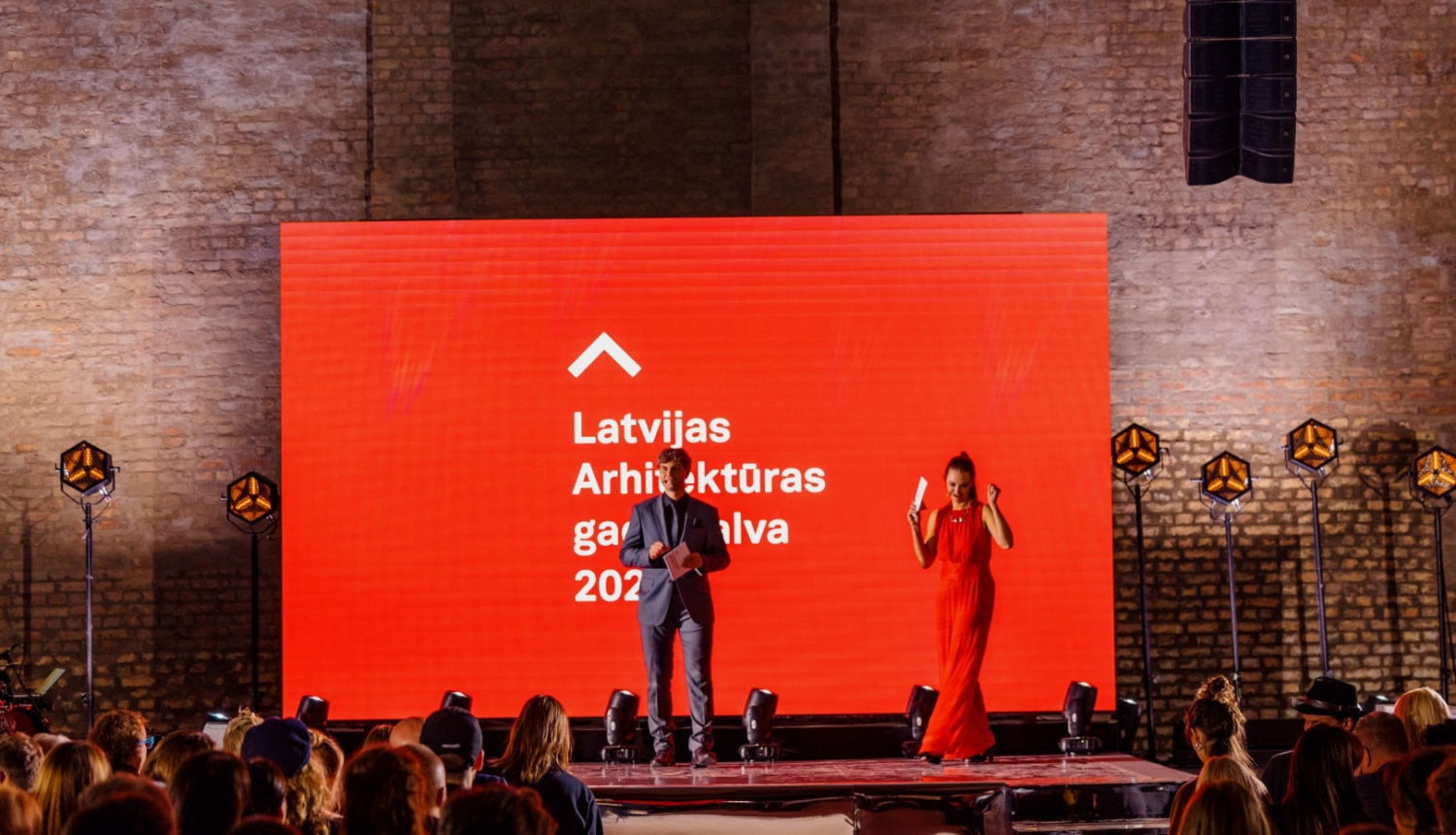 Ceremonijas norise. balvas pasniegšana