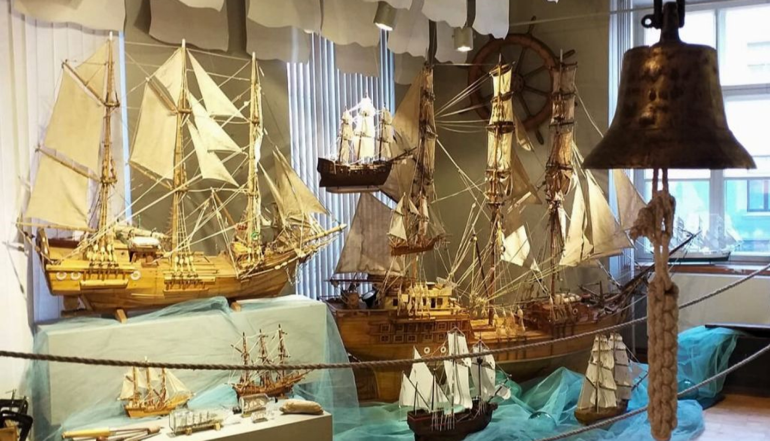 Laimoņa Veidemaņa darinātie burinieku modeļi. Foto no Limbažu muzeja.