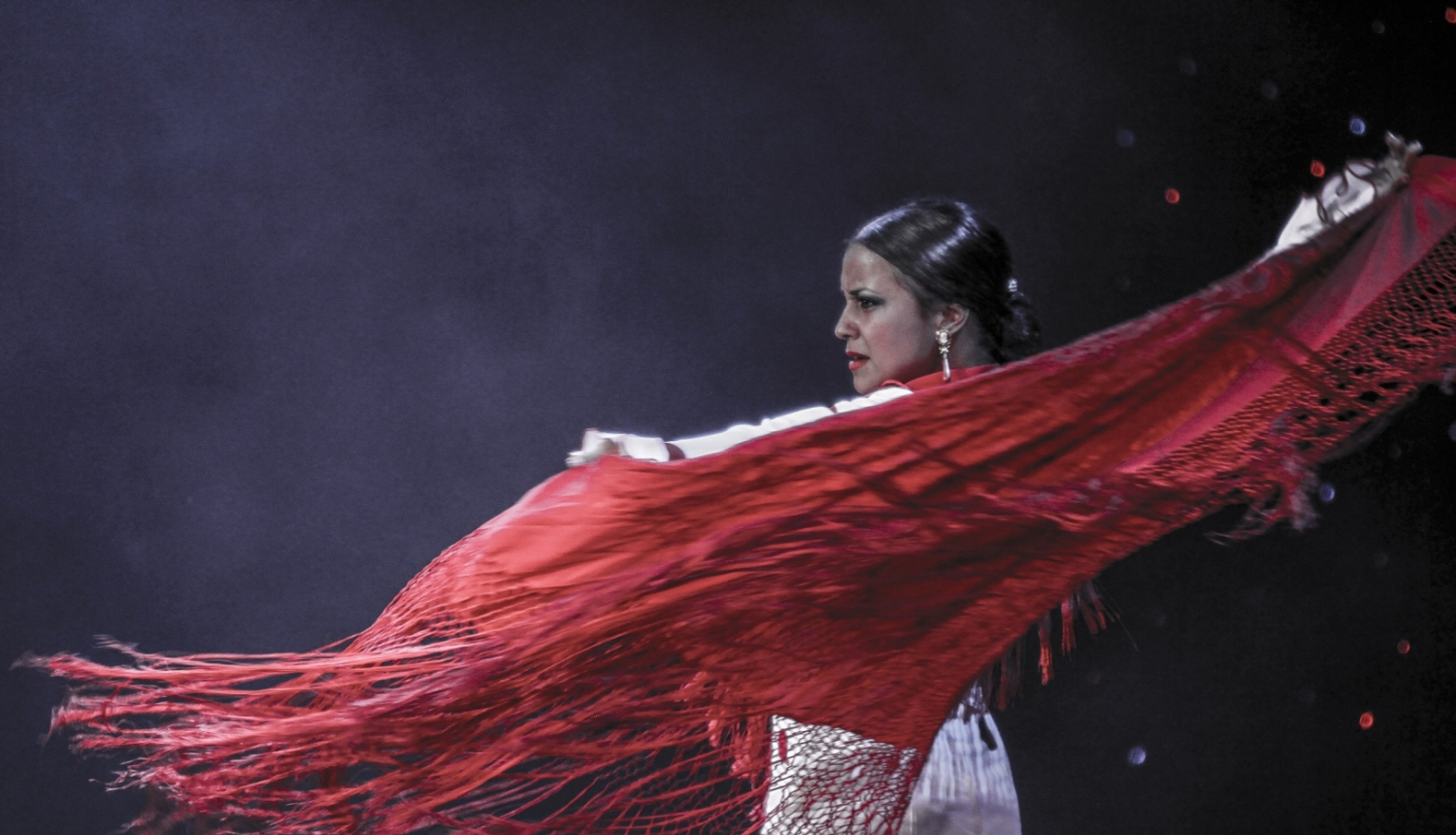 Dejotāja uz skatuves