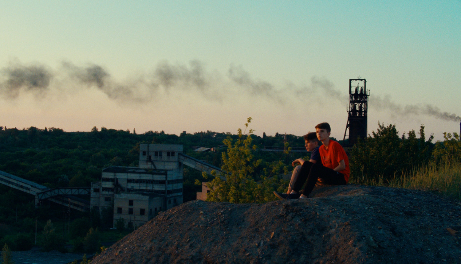 ukraiņu režisores Alisas Kovaļenko filma “Mēs neizgaisīsim” (We Will Not Fade Away, 2023)