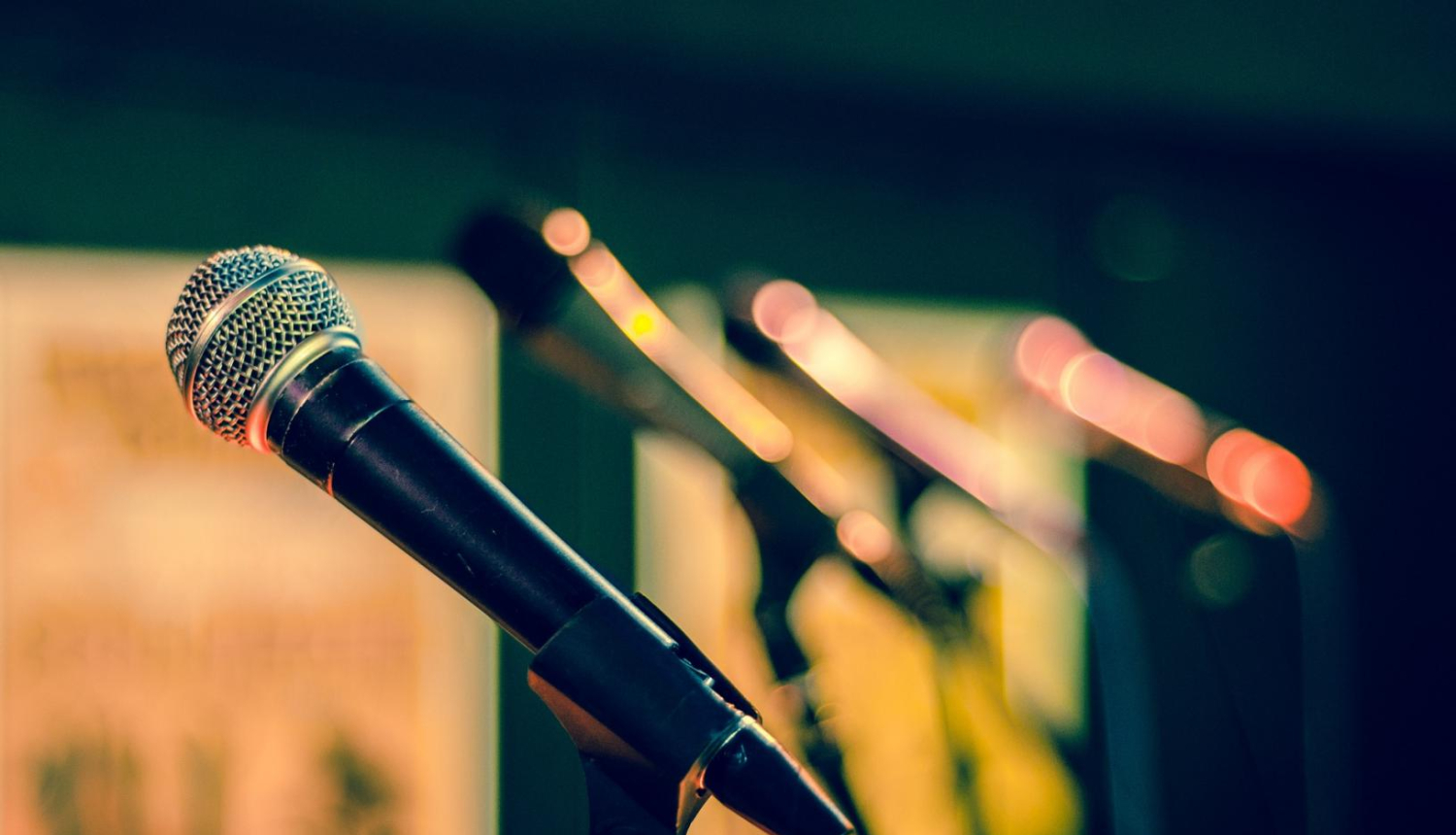 Mikrofoni studijā