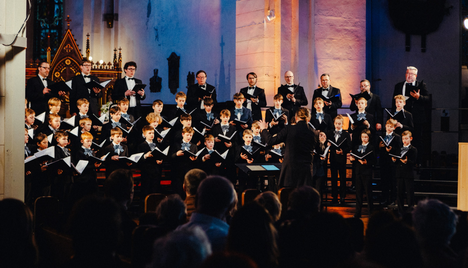 Rīgas Doma zēnu koris un tā mākslinieciskais vadītājs, diriģents Mārtiņš Klišāns
