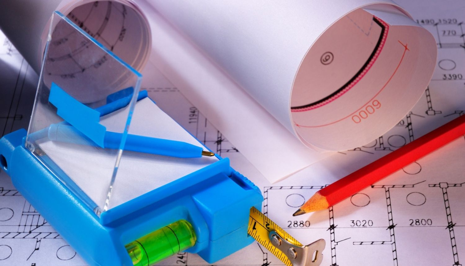 Zīmuļi un rasējums