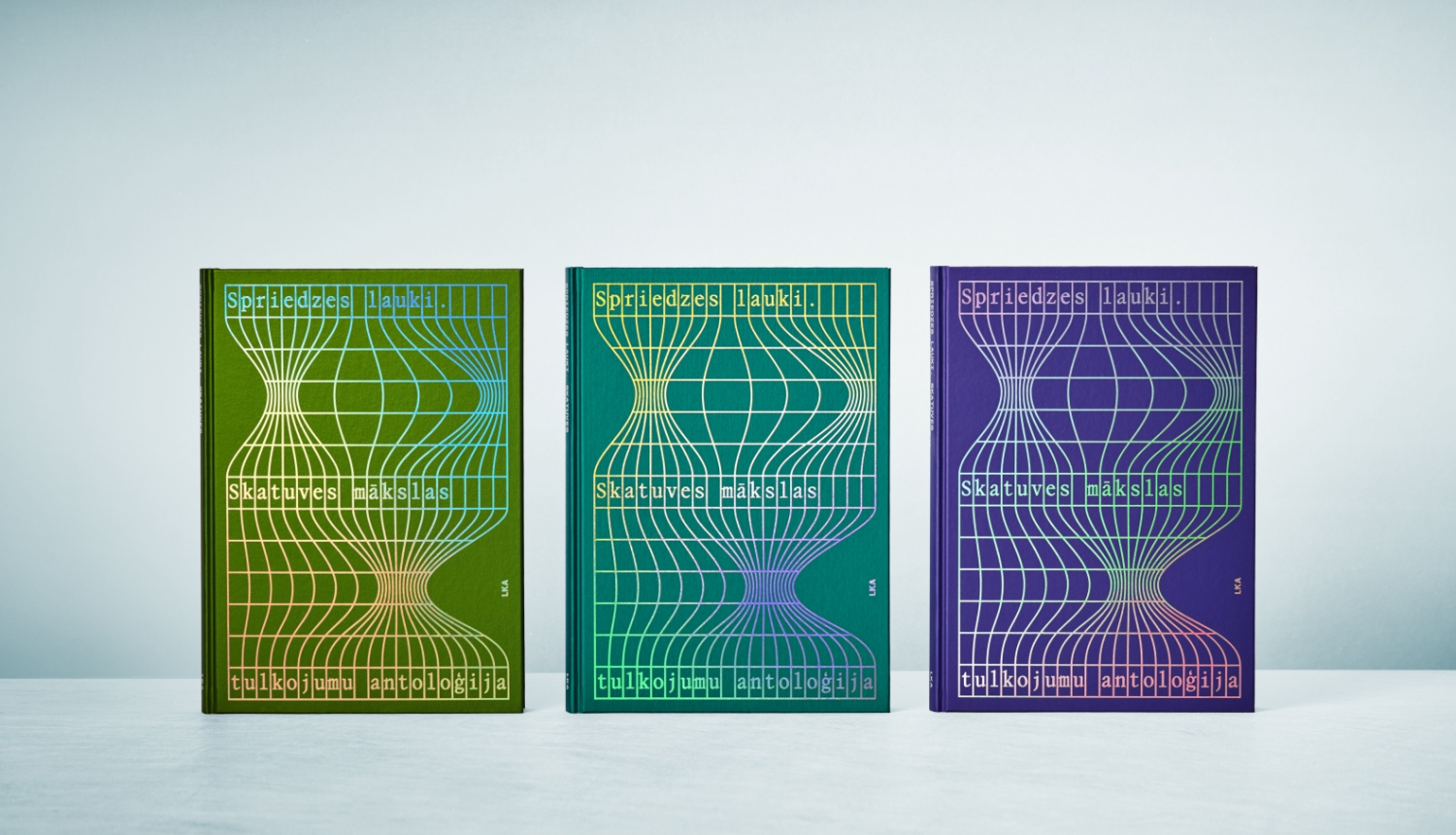 Laikmetīgās skatuves mākslas procesus skaidrojoša antoloģija “Spriedzes lauki”