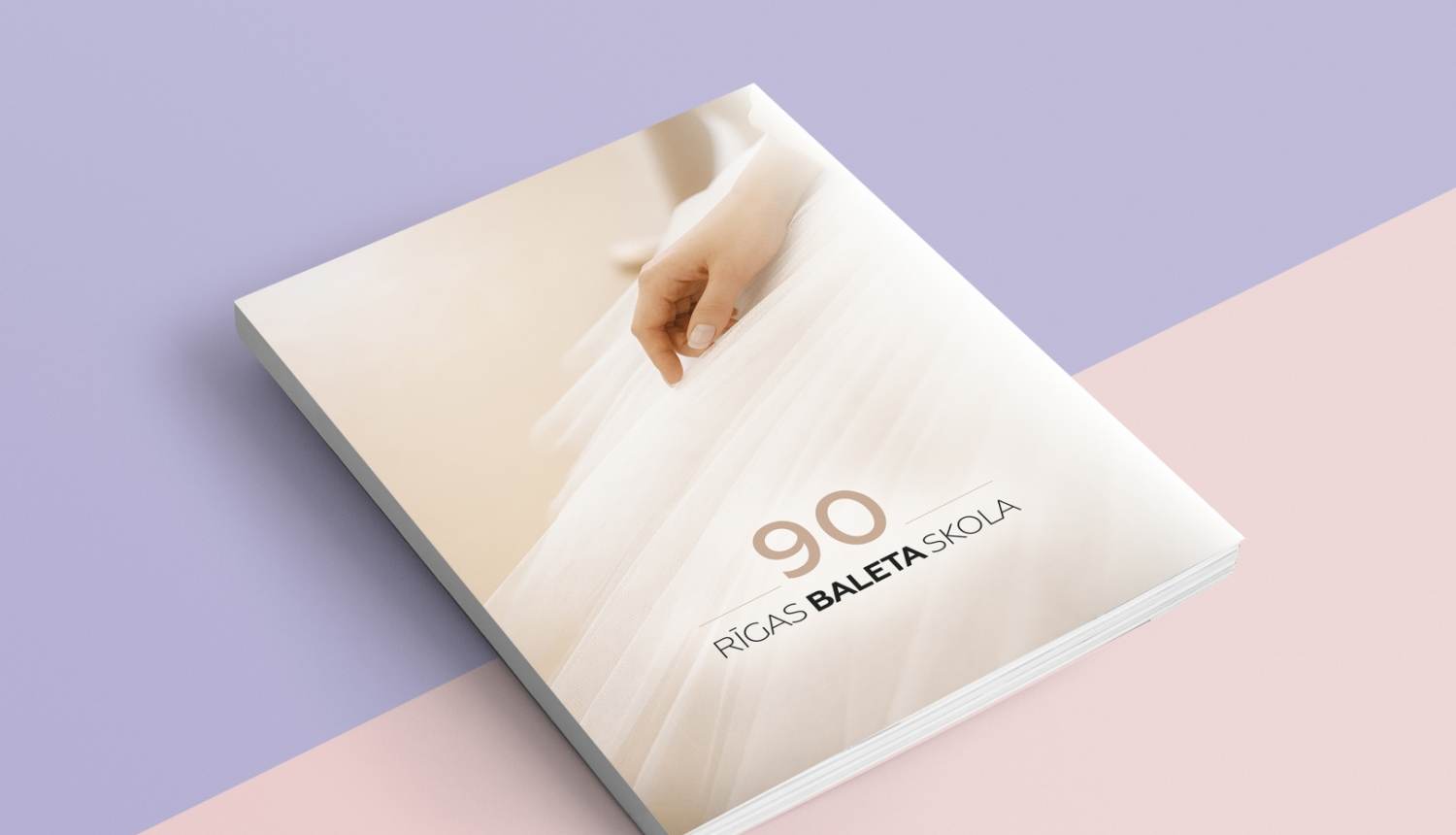 Grāmata "Rīgas Baleta skolai 90"