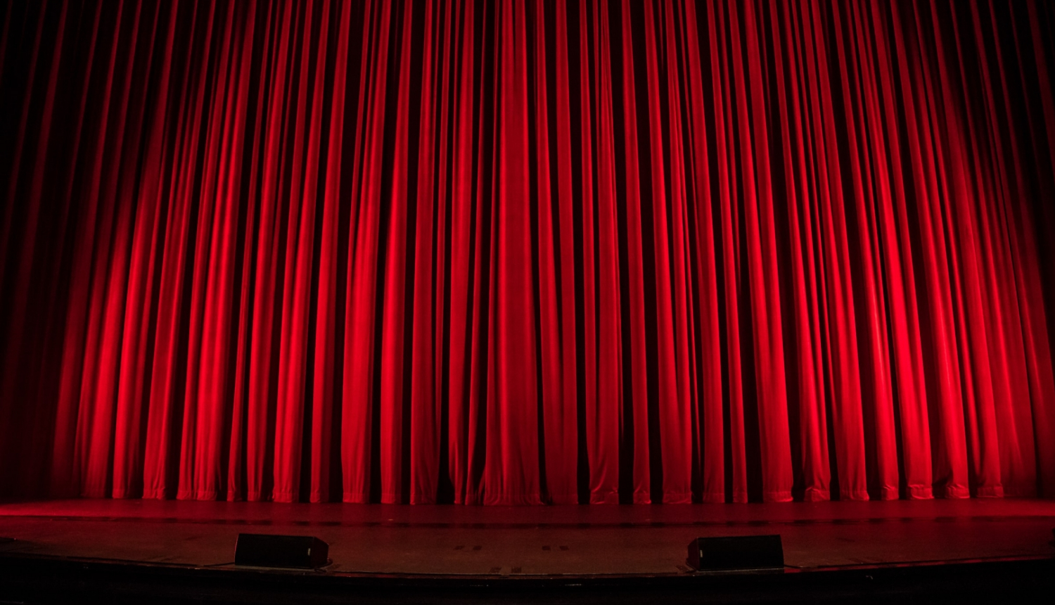 Teātra skatuves aizkari