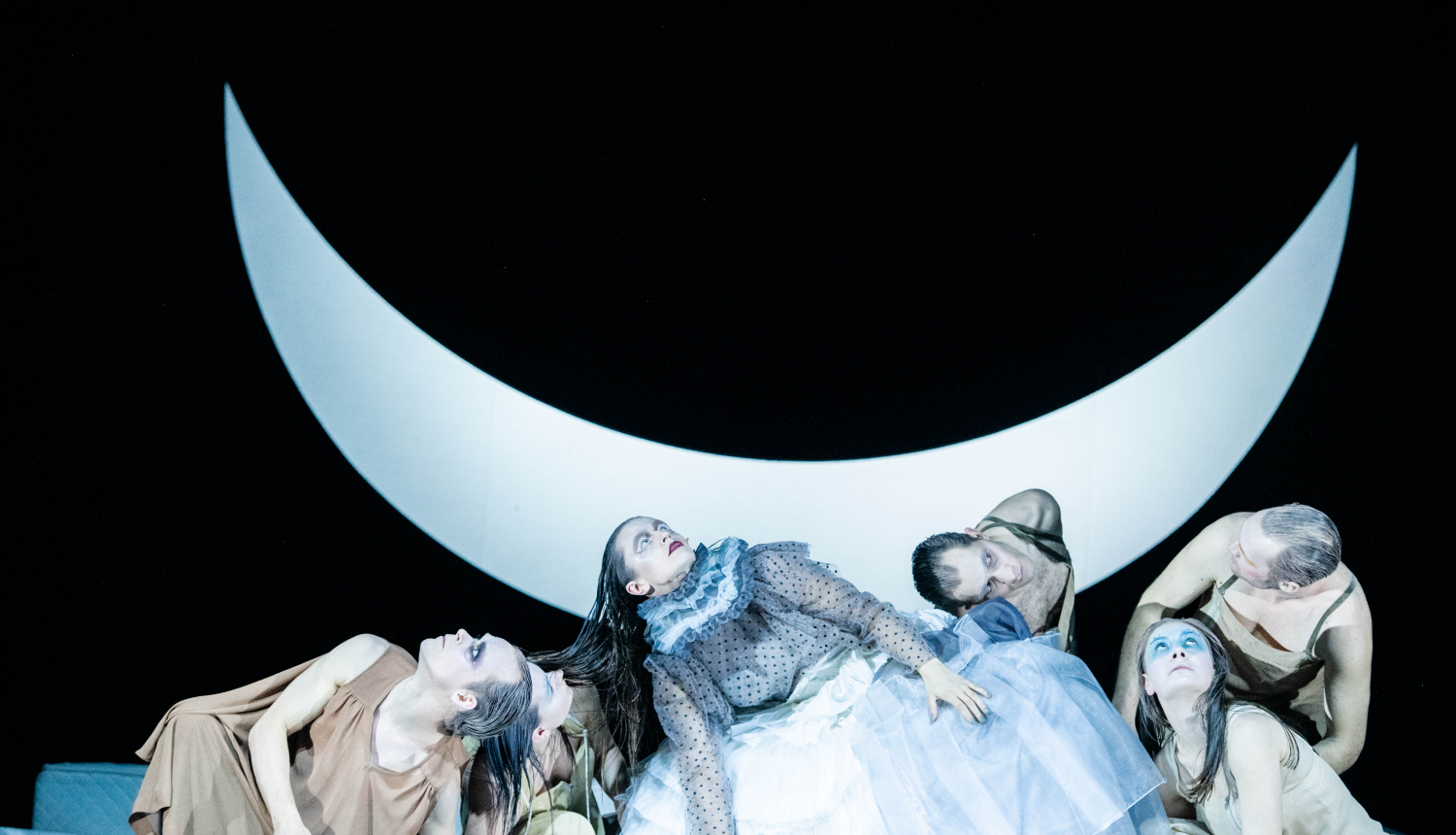 Foto no izrādes "Sapnis vasaras naktī"