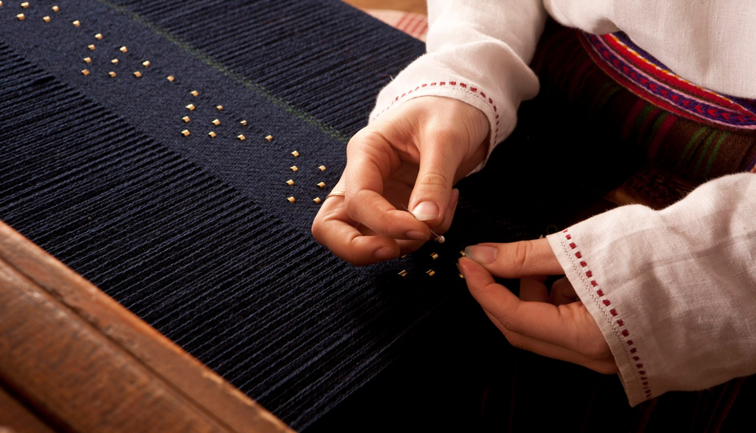 Tautas amata meistares darbs tuvplānā