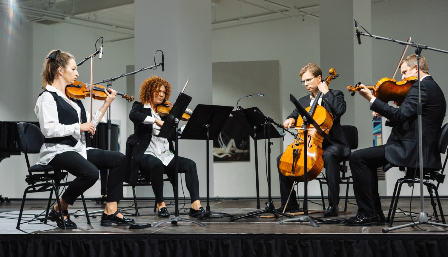 Kamerorķestra "Sinfonietta Rīga" mūziķi