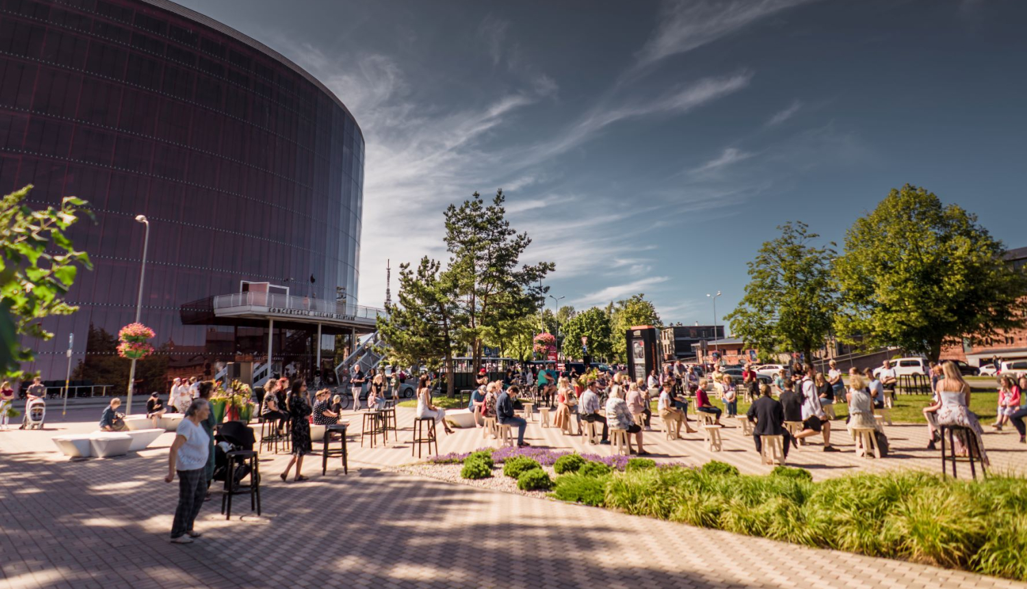 Skvērs pie koncertzāles, foto: Kārlis Volkovskis