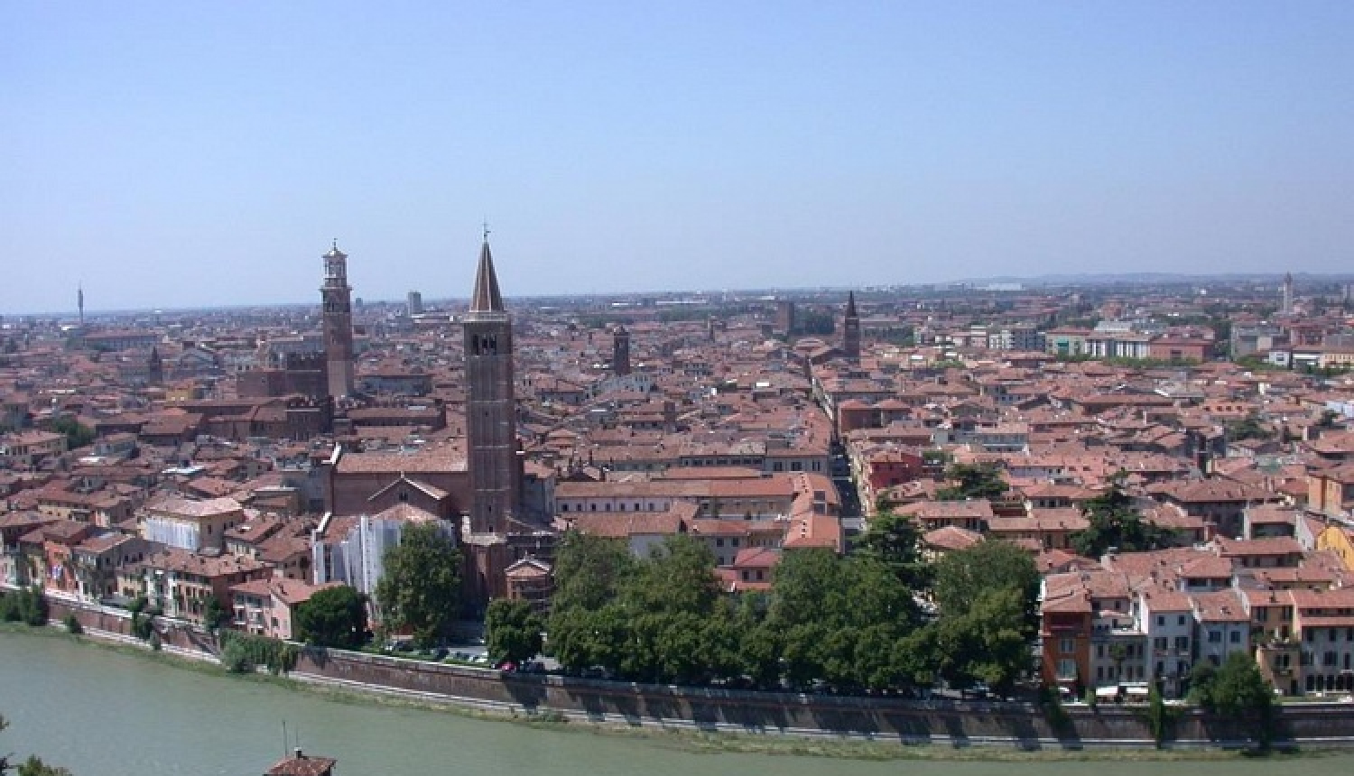 Pilsētas skats no gaisa