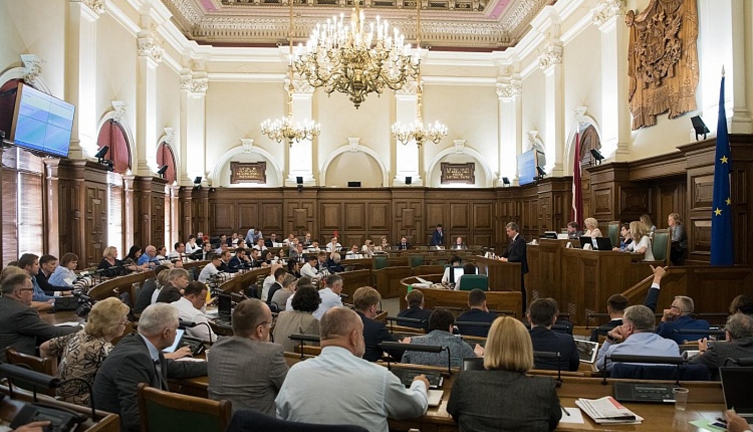 Saeima pieņem grozījumus Sabiedrības integrācijas fonda likumā