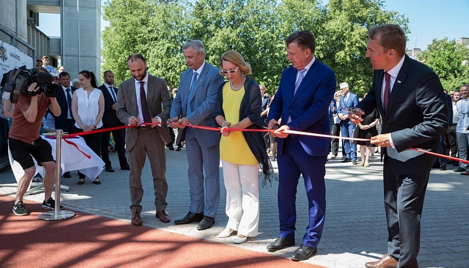 Svinīgā pasākumā atklātas atjaunotās Daugavas stadiona tribīnes