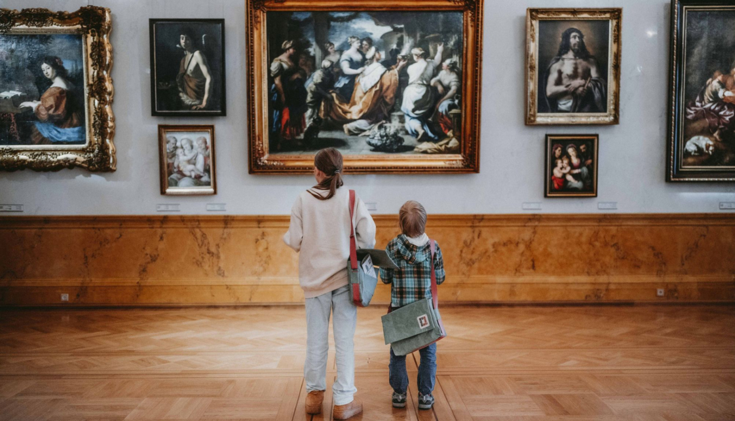 Interaktīvs ceļvedis “Ceļojuma soma” ģimenēm ar bērniem Mākslas muzejā RĪGAS BIRŽA