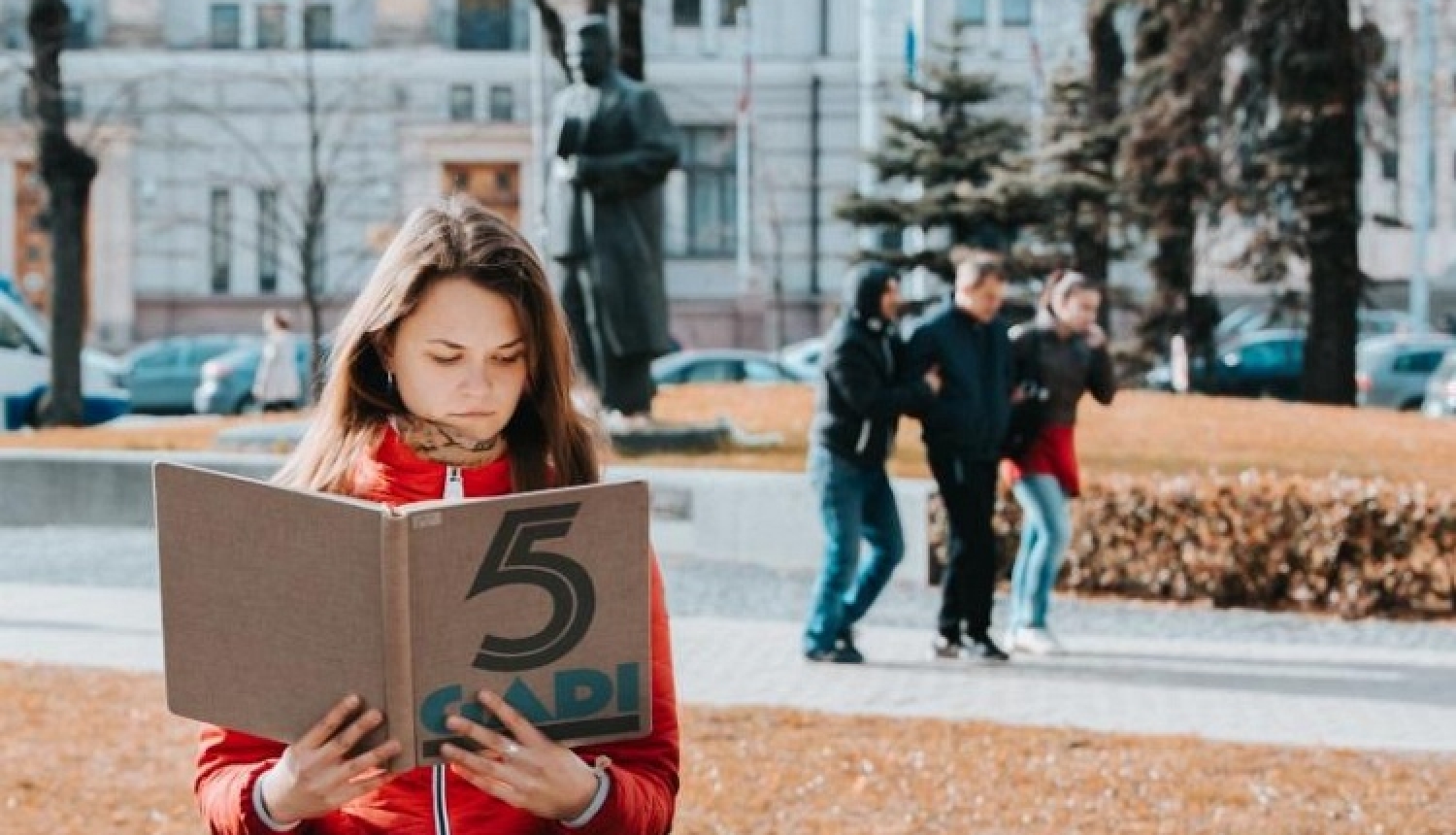 Nacionālajā bibliotēkā notiks Kārļa Ulmaņa režīmu slavinošas grāmatas lasījums