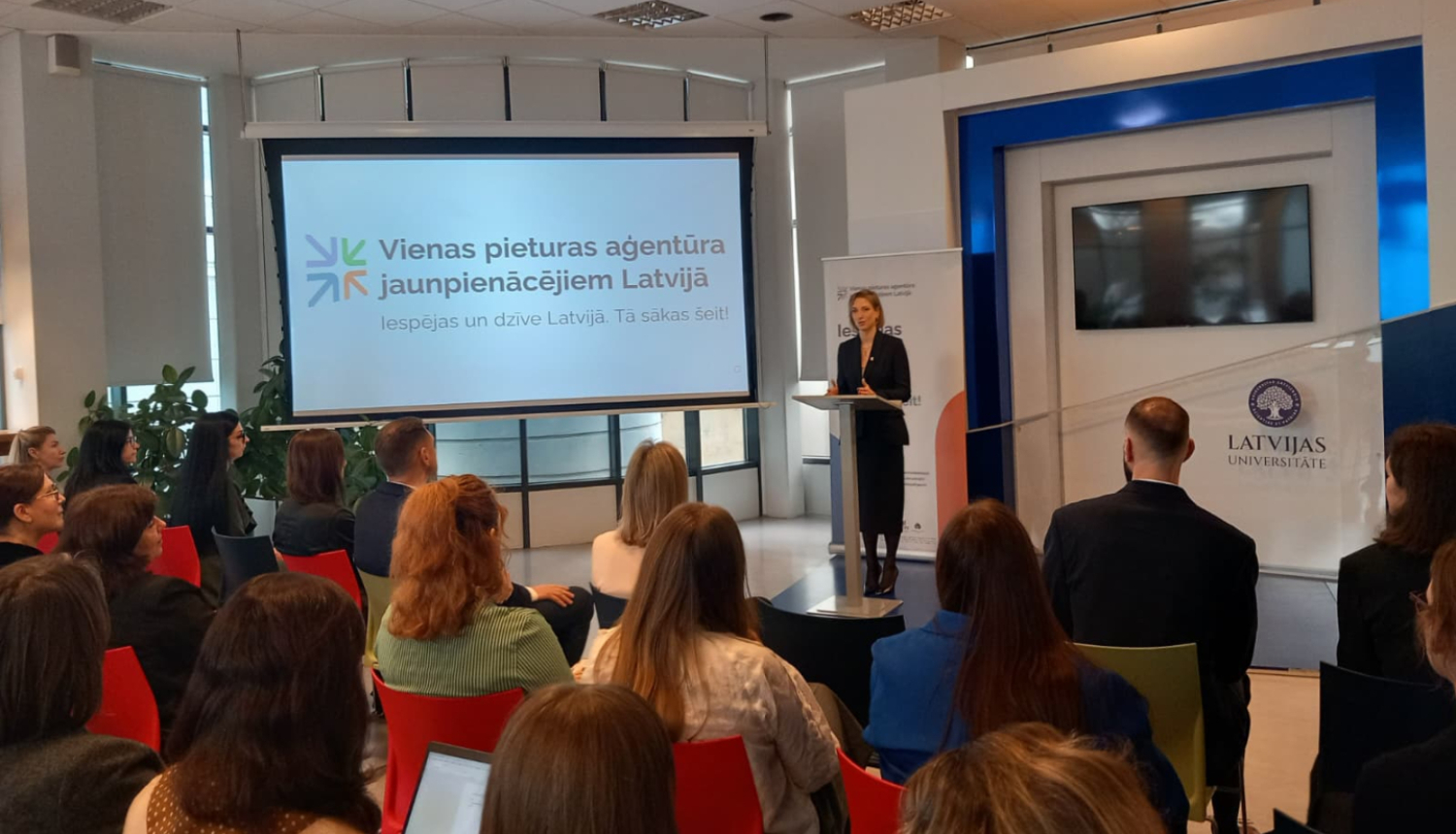 Sabiedrības integrācijas fonda Vienas pieturas aģentūra jaunpienācējiem Latvijā (turpmāk – Aģentūra) pirmā projekta posma noslēguma pasākuma “Ceļš no atbalsta uz piederību” norise