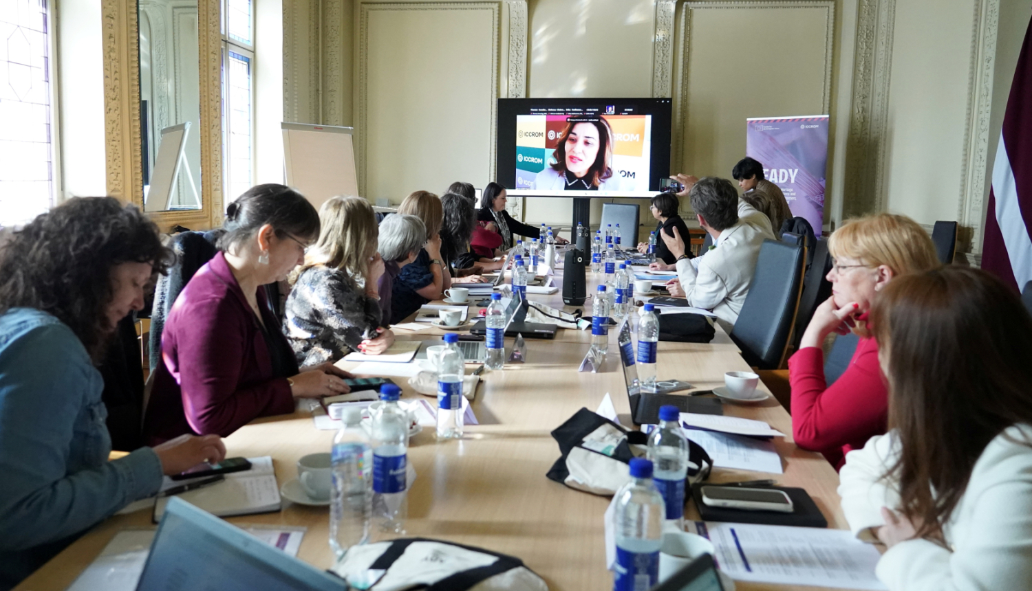 Cultural heritage specialists meet at a meeting