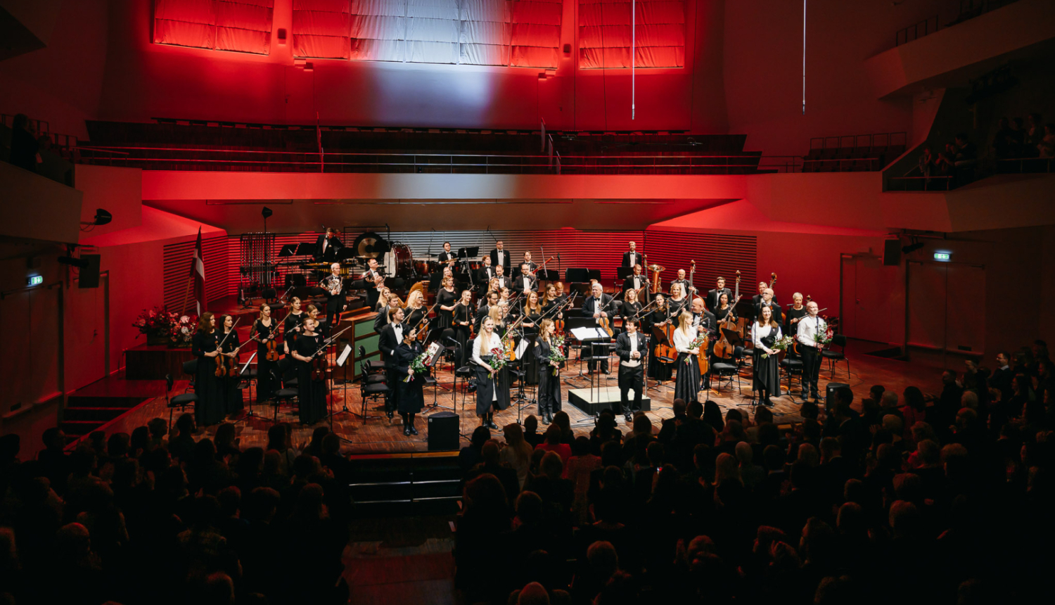 Valsts svētku koncerts Liepājas koncertālē "Lielais dzintars"