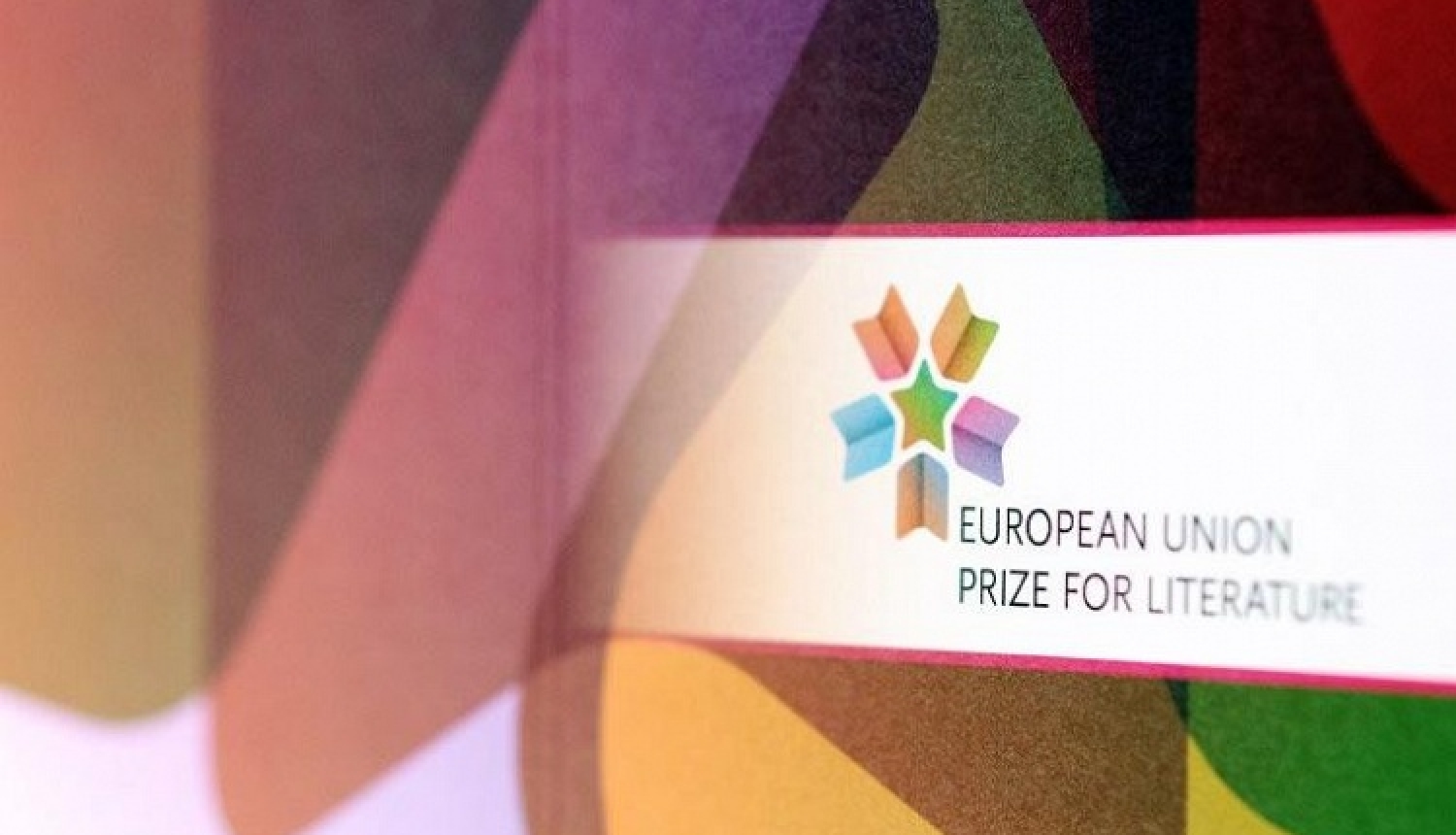 Osvalds Zebris saņem Eiropas Savienības balvu Literatūrā