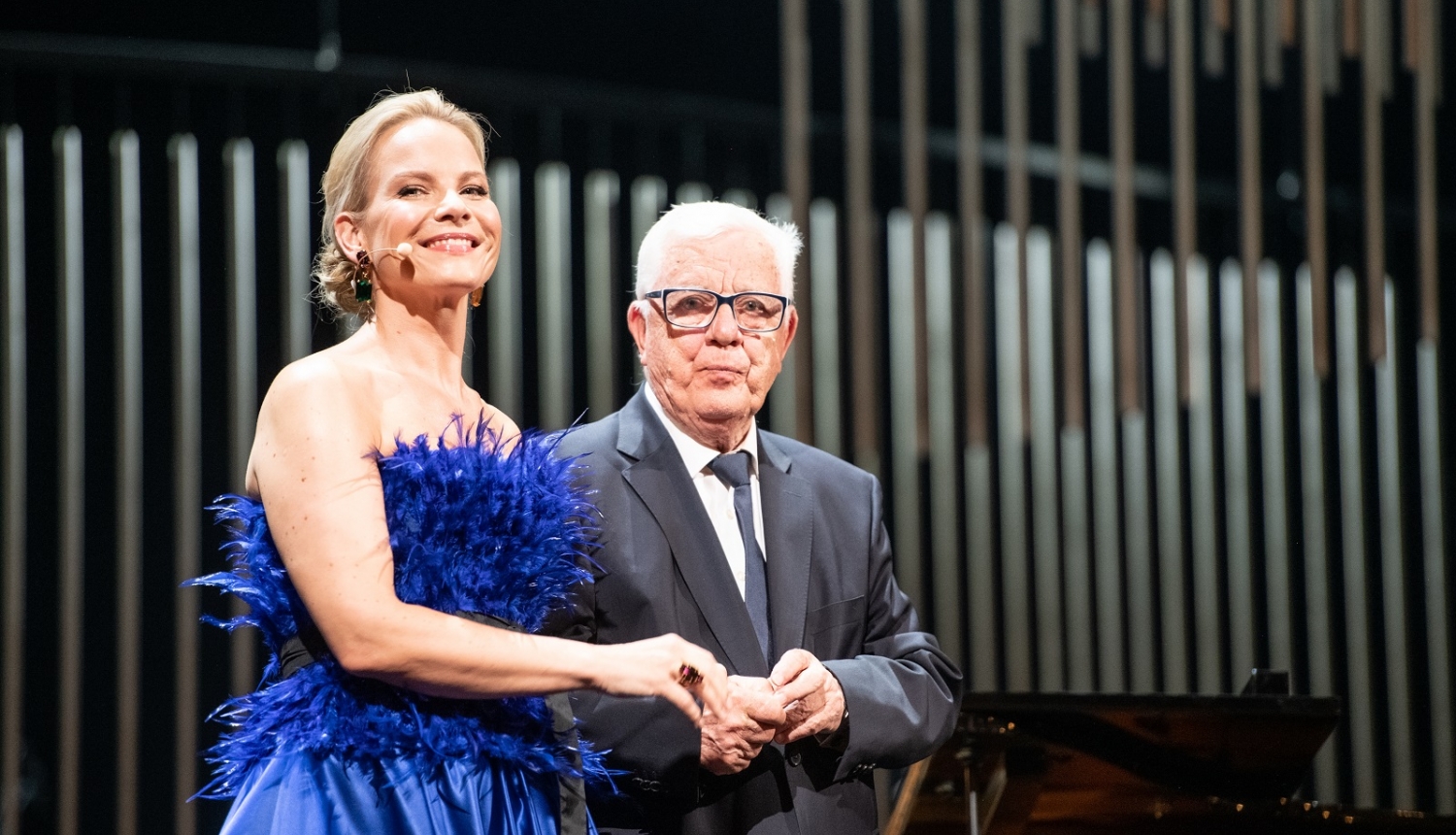 Maestro Raimonds Pauls un operdziedātāja Elīna Garanča