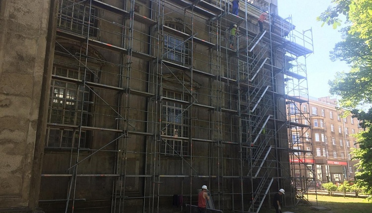 Uzsākta Liepājas Svētās Trīsvienības katedrāles fasādes atjaunošana nākamajām paaudzēm