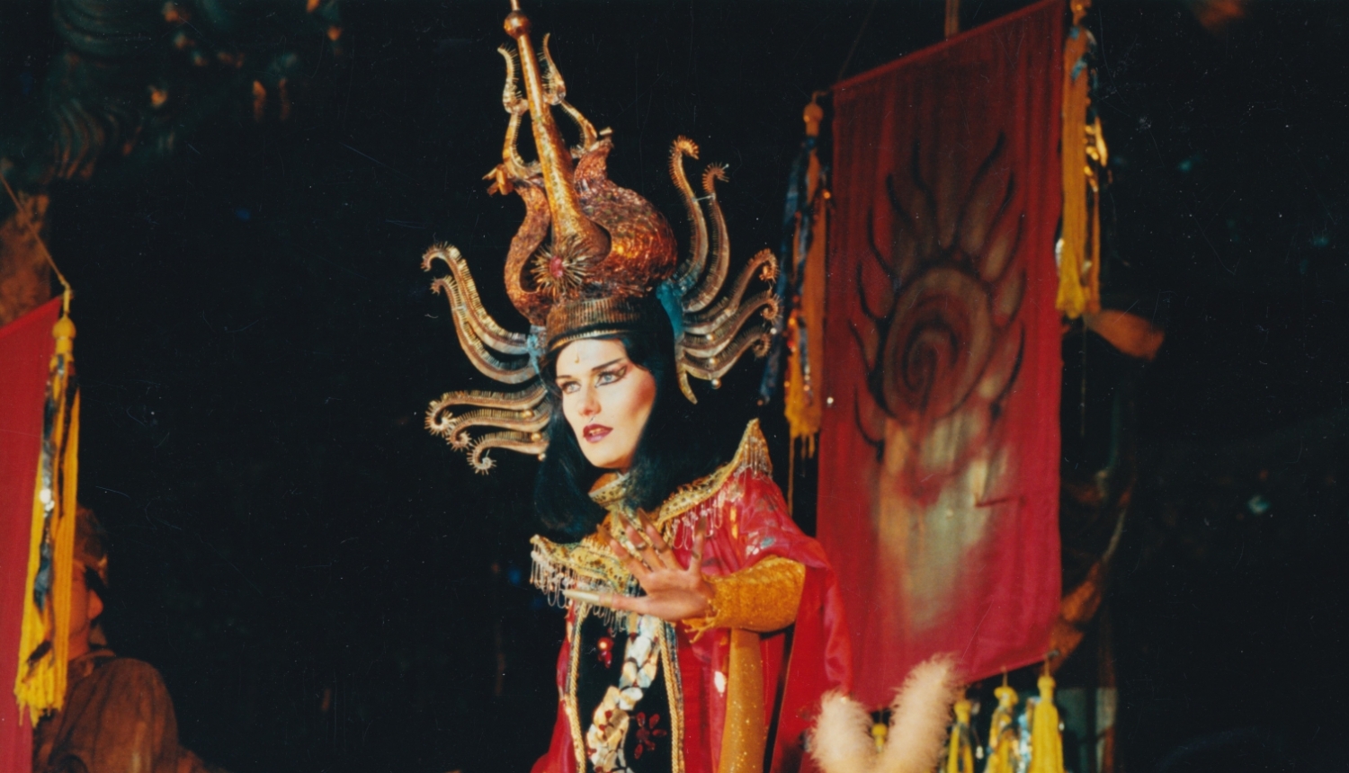 Ieva Kepe titullomā operā "Turandota", 17.01.1998., foto: Gunārs Janaitis, LNOB arhīvs.