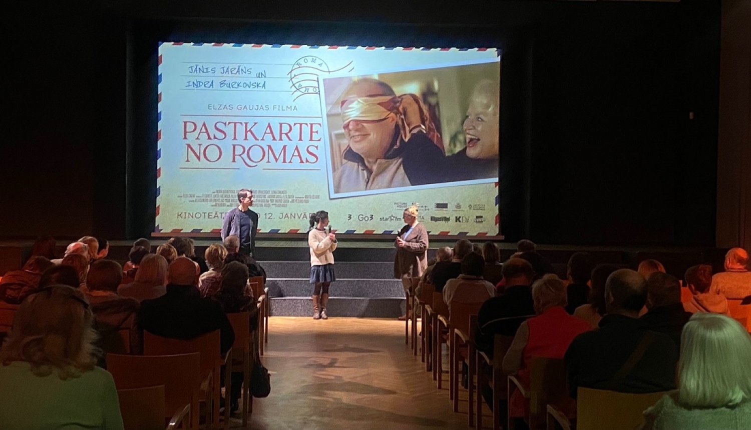 Filmas "Pastkarte no Romas" seanss Berģu kultūras namā