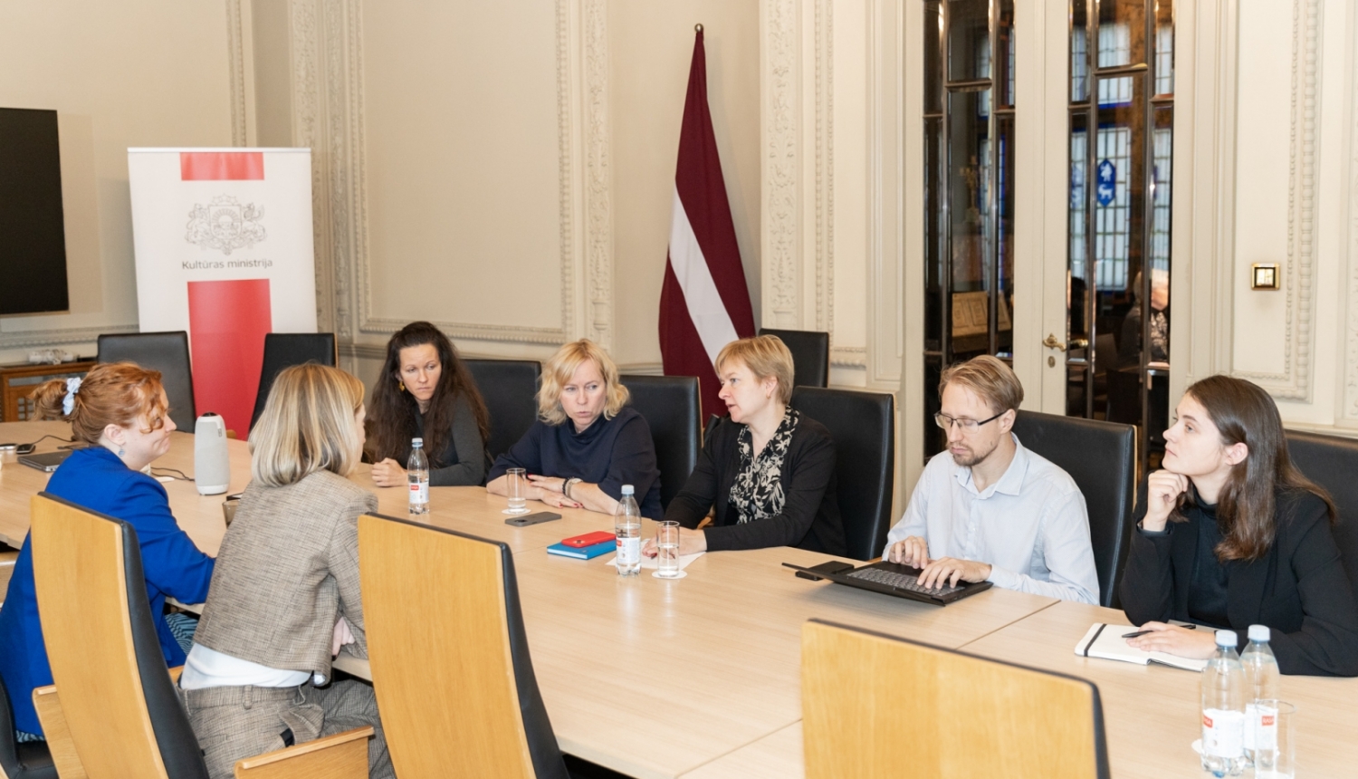 Kultūras ministres Agneses Lāces un nevaldības organizāciju pārstāvju tikšanās par Ukrainas civiliedzīvotāju integrācijas jautājumiem, foto: Oskars Artūrs Upenieks
