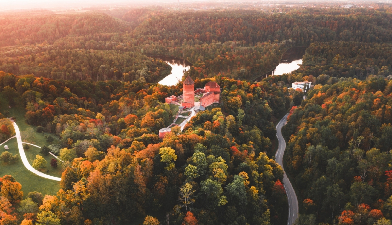 Turaidas pils apkārtne