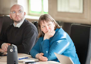 Pilsoniskās sabiedrības attīstības stratēģijas darba grupas sēdes norise un dalībnieki KM Lielajā zālē